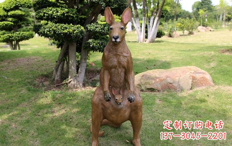 达州公园玻璃钢仿真袋鼠雕塑