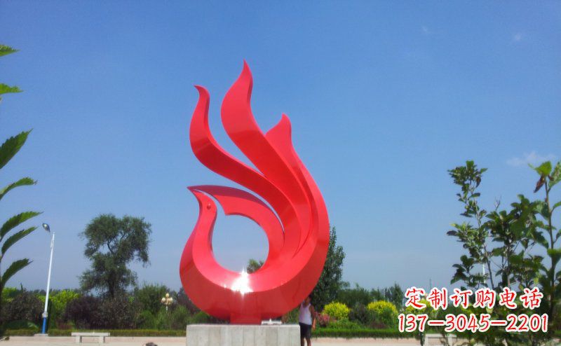 达州艺术荟萃的凤凰雕塑