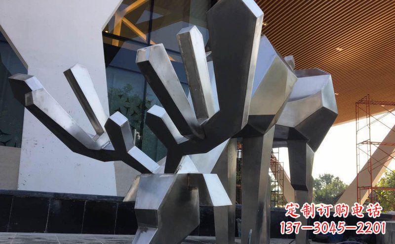 达州公园不锈钢大型抽象几何驯鹿动物雕塑