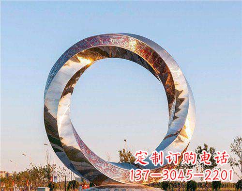 达州精美的不锈钢圆环景观雕塑