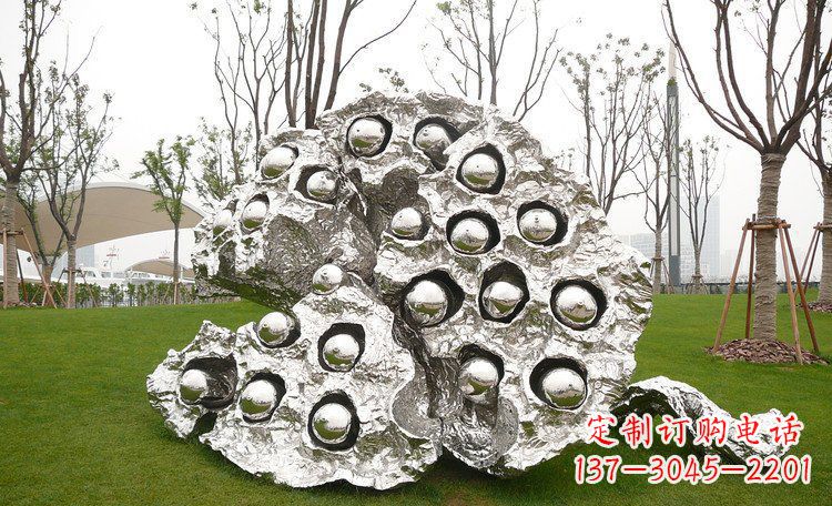 达州不锈钢莲蓬雕塑浓缩东方文化的美感