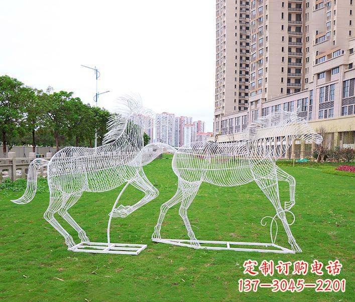 达州不锈钢马雕塑