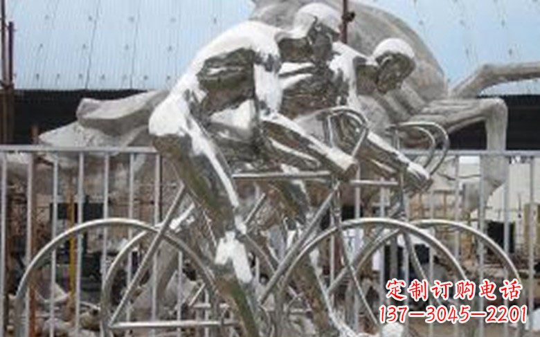 达州铸造不锈钢骑自行车景观雕塑