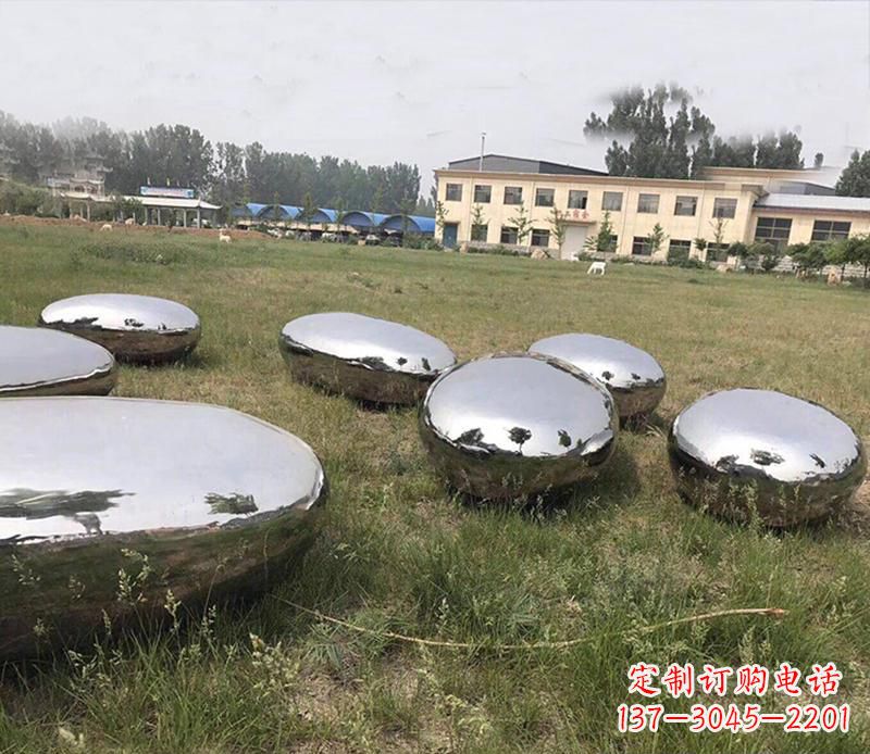 达州精美不锈钢水滴景观雕塑
