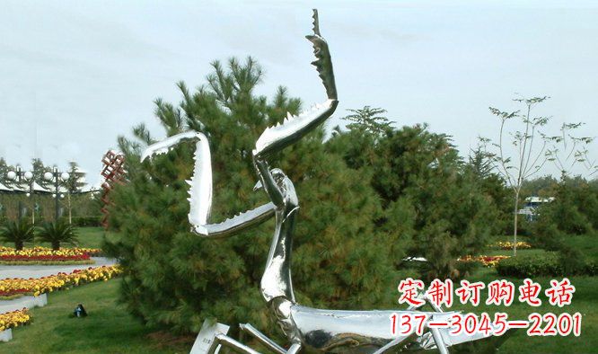 达州优雅大气的不锈钢螳螂雕塑
