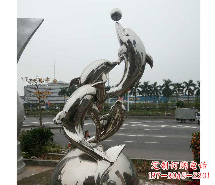 达州海豚雕塑多功能不锈钢跳跃玩球