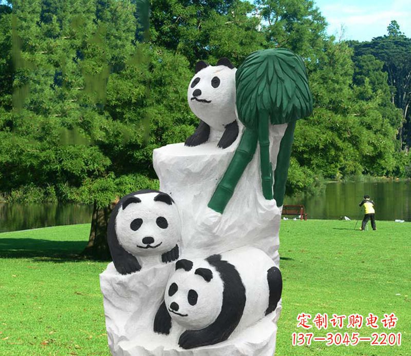 达州公园大熊猫雕塑