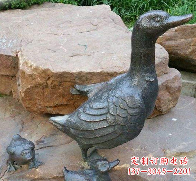 达州动物雕塑——精致铜质鸭子雕塑