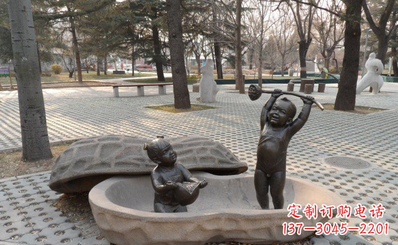达州公园花生壳里面的娃娃景观铜雕