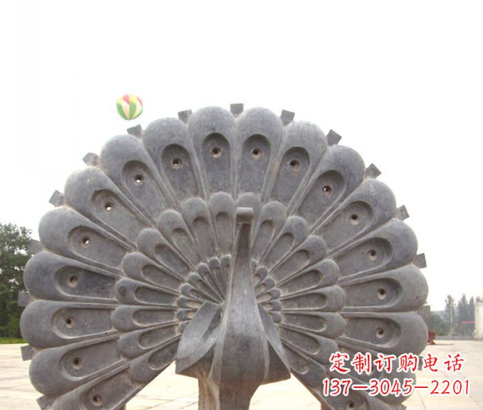 达州公园景观孔雀开屏石雕