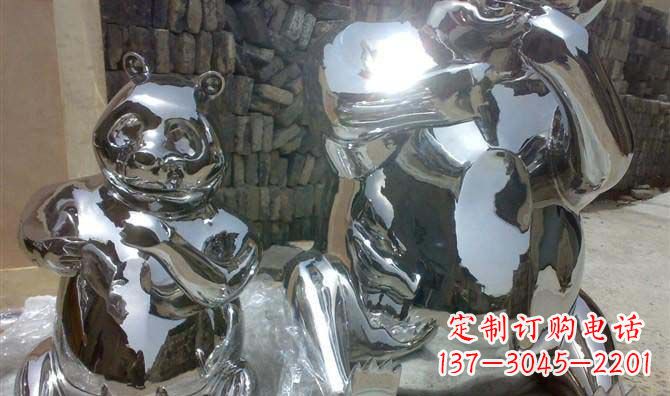达州真实不锈钢熊猫大型雕塑