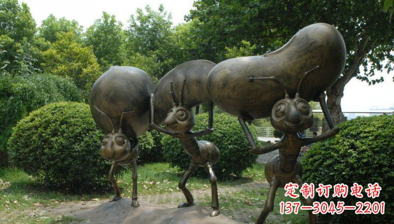 达州公园卡通蚂蚁铜雕