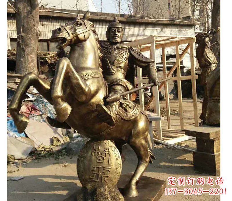达州公园人物骑马的战士铜雕