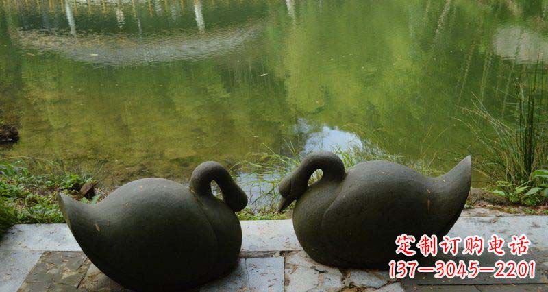 达州高雅优美的天鹅铜雕