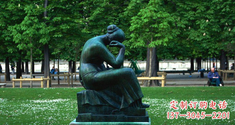 达州经典精美女人铜雕