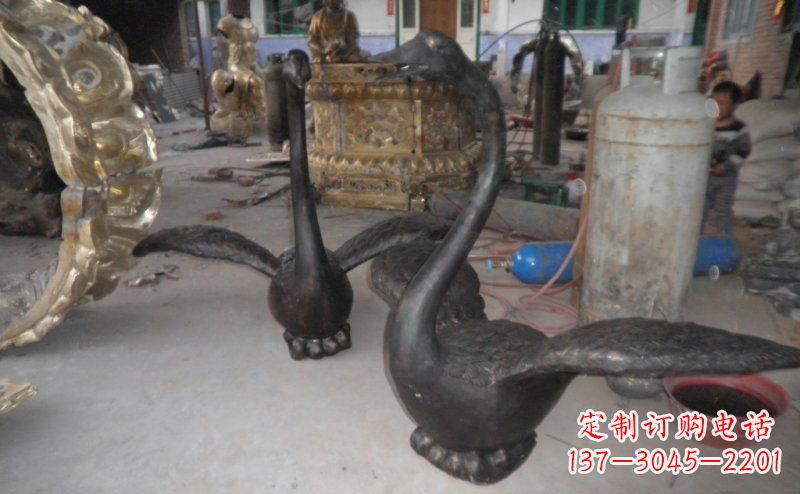 达州汇聚灵性的仙鹤塑像