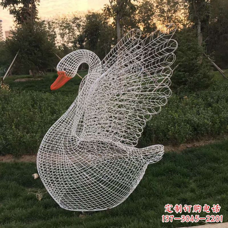 达州秀美天鹅铁艺雕塑,点缀公园绿地