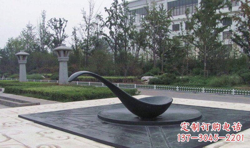 达州中领雕塑指南针铜雕——定制你的独特景观