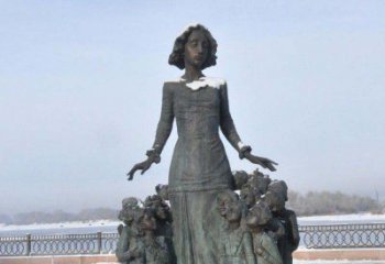 达州铜雕学生人物欢乐的小学生雕塑