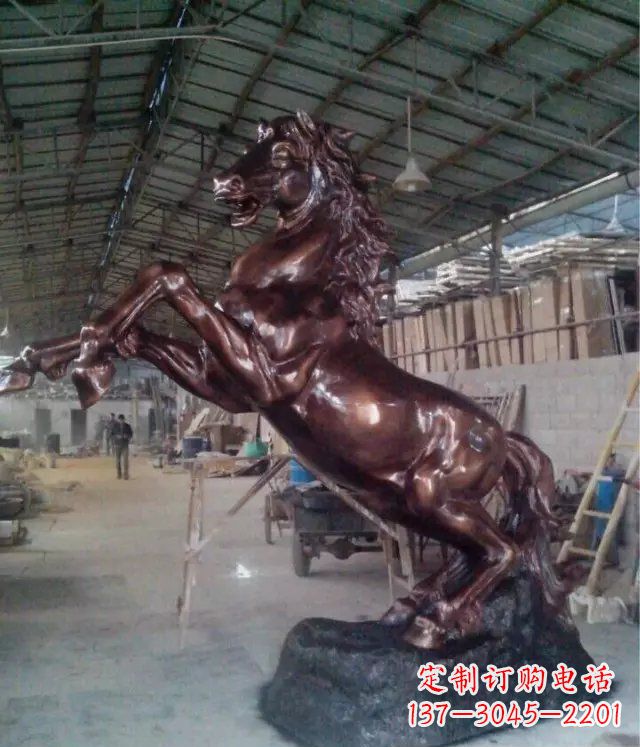 达州广场奔马铜雕