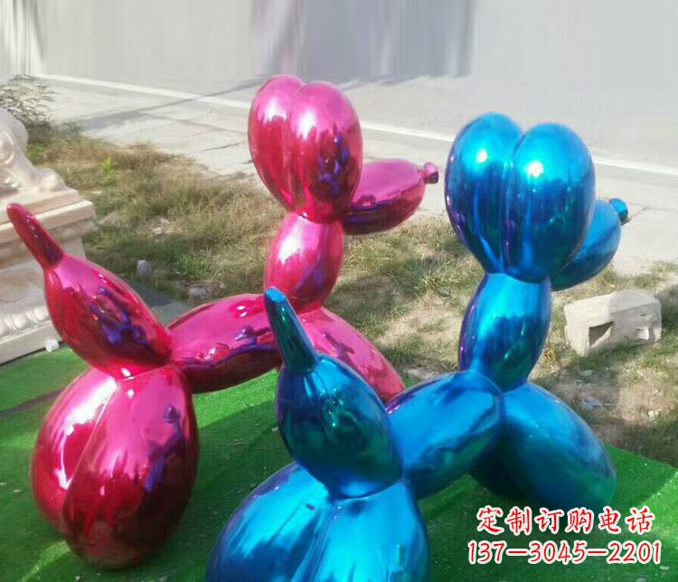 达州中领雕塑:精美不锈钢小狗雕塑,给您带来温馨的家庭氛围!