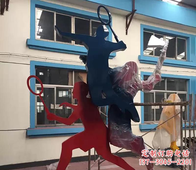 达州广场不锈钢打羽毛球雕塑2