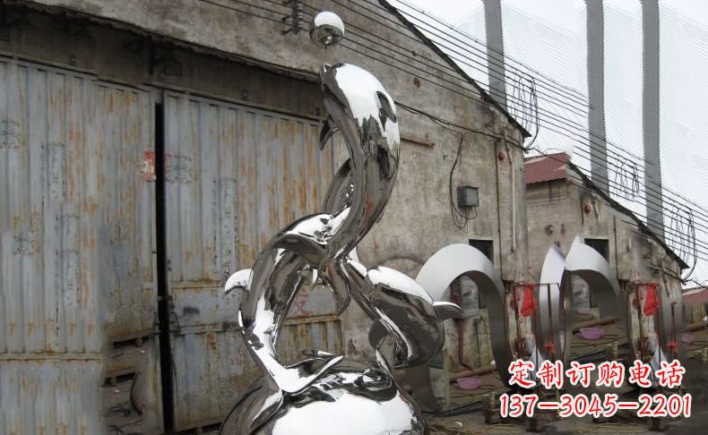达州海洋精灵的象征:汇中领雕塑出品的不锈钢海豚雕塑