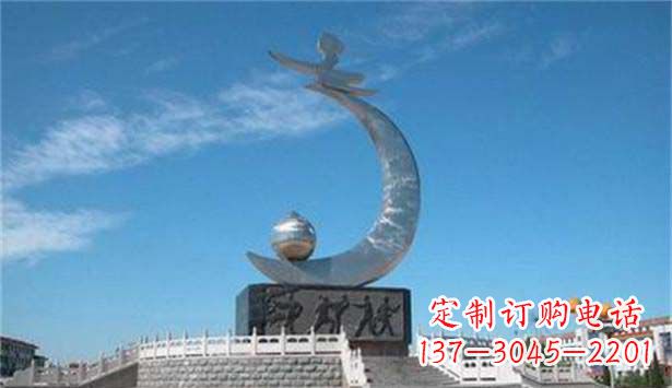 达州广场不锈钢和平鸽和蜜桃雕塑