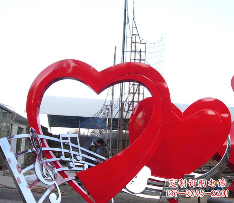 达州中领雕塑:音符桃心景观雕塑,给你的生活带去美妙的旋律