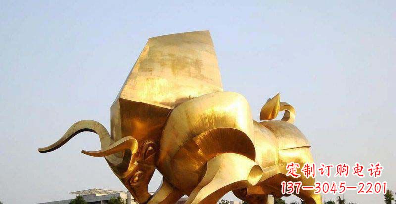 达州广场抽象牛动物铜雕