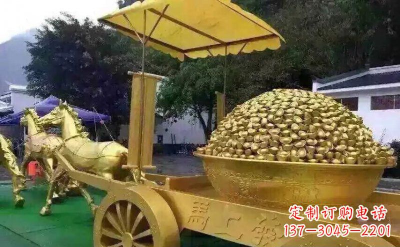 达州中领雕塑:精美的玻璃钢马雕塑