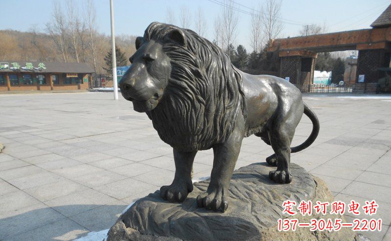 达州中领雕塑推出一款精美的华丽非洲狮铜雕,将…