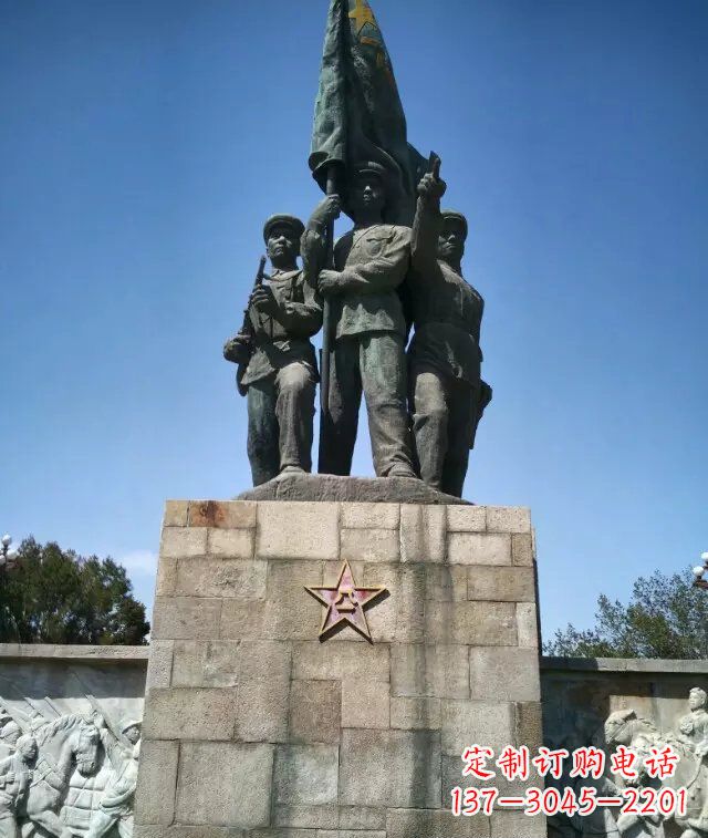 达州传承革命精神领雕纪念铜雕战士雕塑
