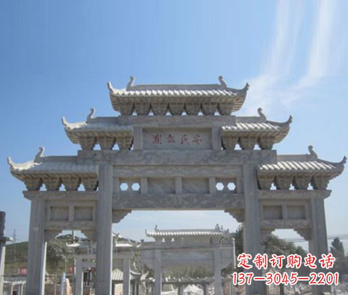 达州三门石雕牌坊精美雕塑