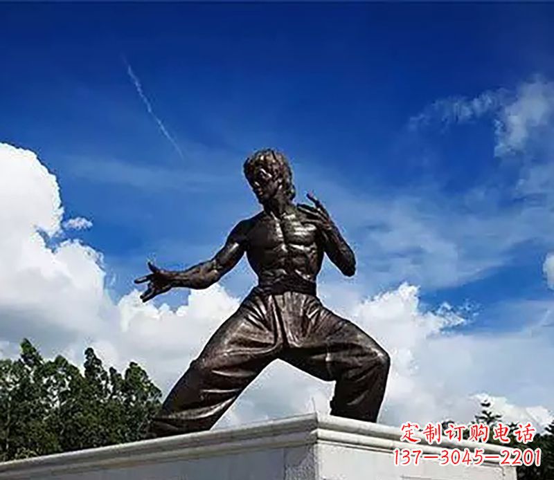 达州广场李小龙铜雕