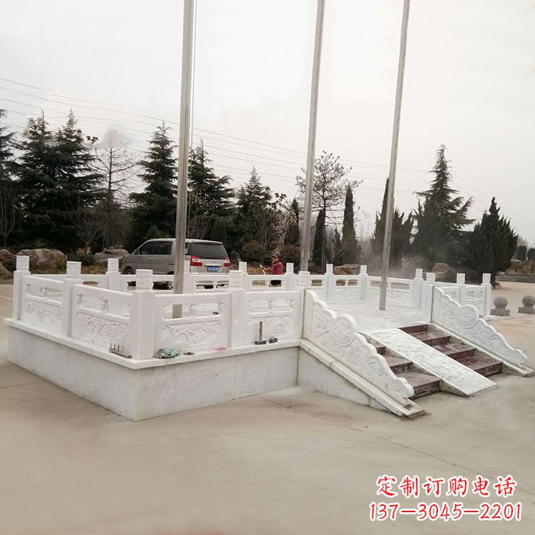 达州广场升旗台石雕