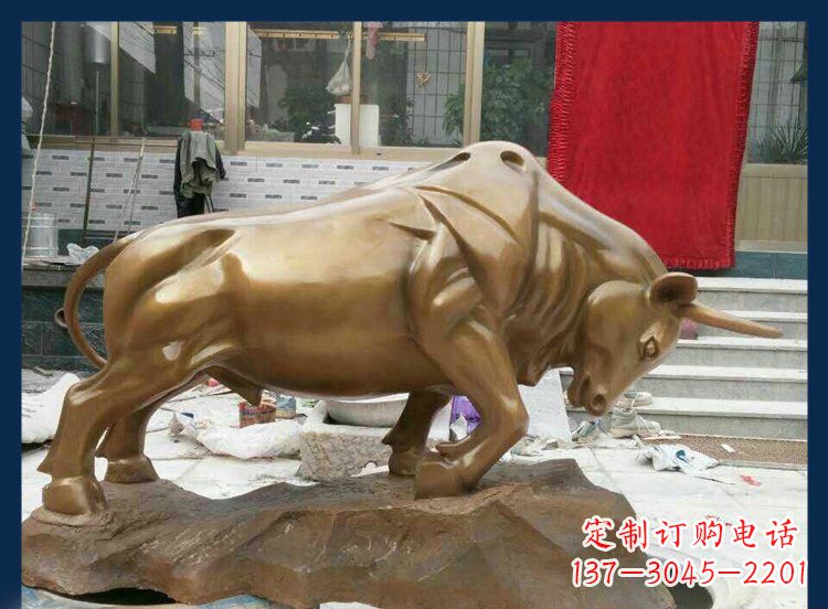 达州广场铜雕贴金黄牛动物雕塑