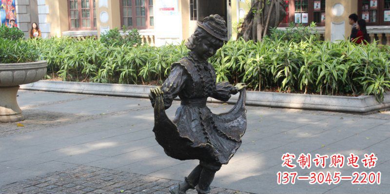 达州中领雕塑推出的爱舞的小少女铜雕,以少女跳…