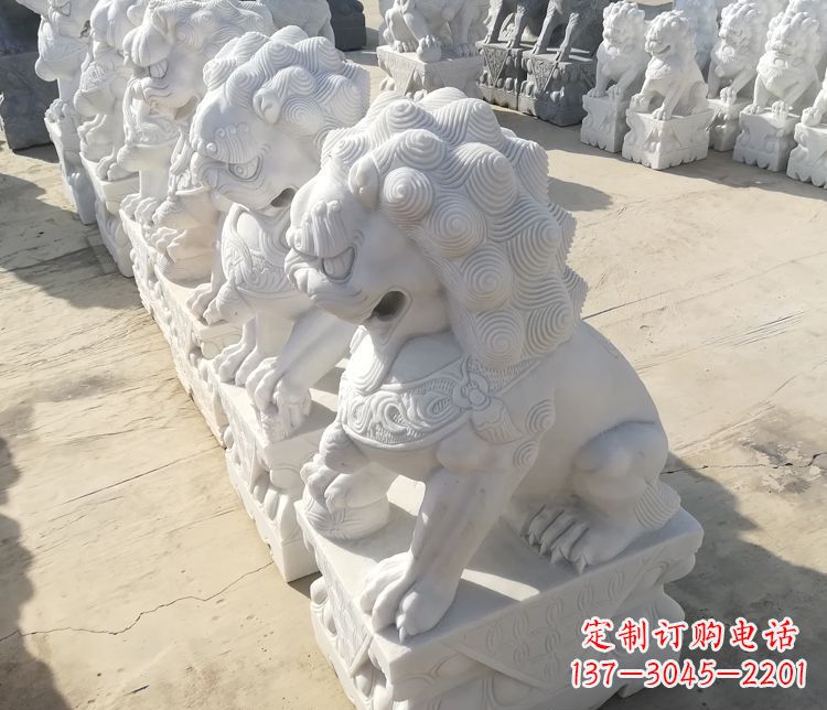 达州汉白玉踩球狮子门口招财镇宅石雕