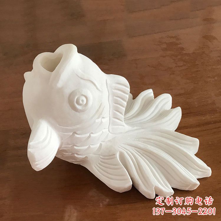 达州精致美观的汉白玉喷水金鱼石雕动物雕塑