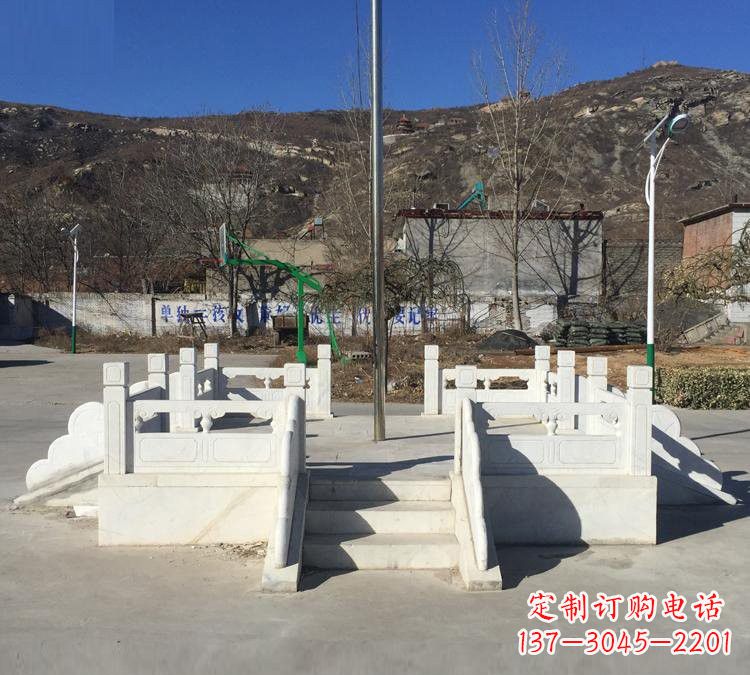 达州汉白玉雕刻的精致升旗台