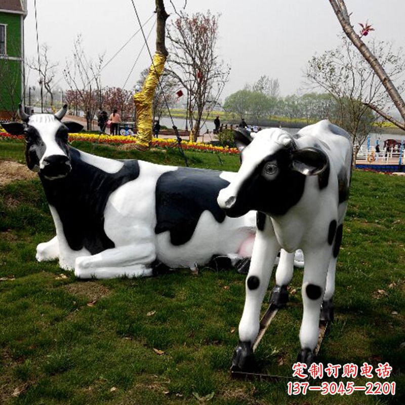 达州仿真奶牛雕塑,精致外形逼真细节