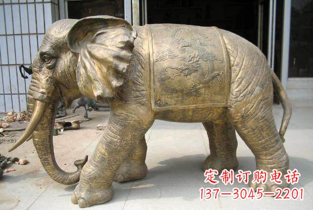 达州黄铜大象雕塑,让你的空间充满热情