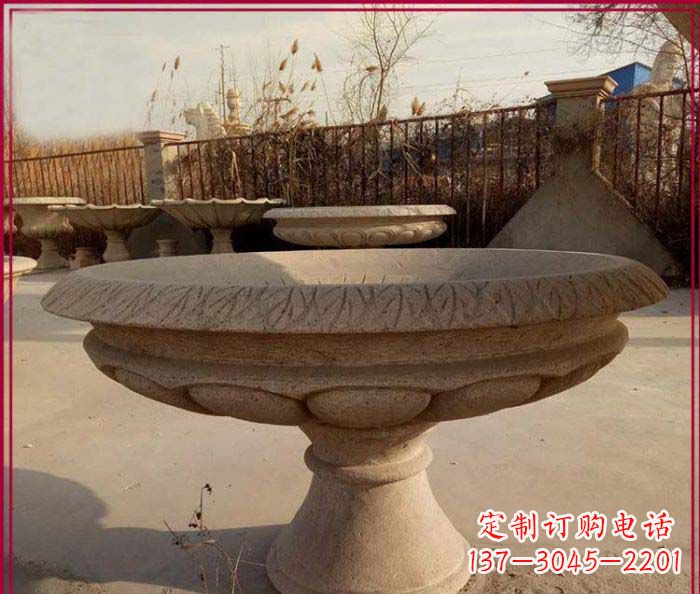 达州黄锈石花盆雕塑,让花园更加美丽
