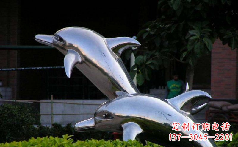 达州彰显自由灵动的不锈钢跳跃海豚雕塑