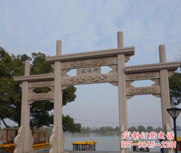 达州景区三门古典牌坊石雕