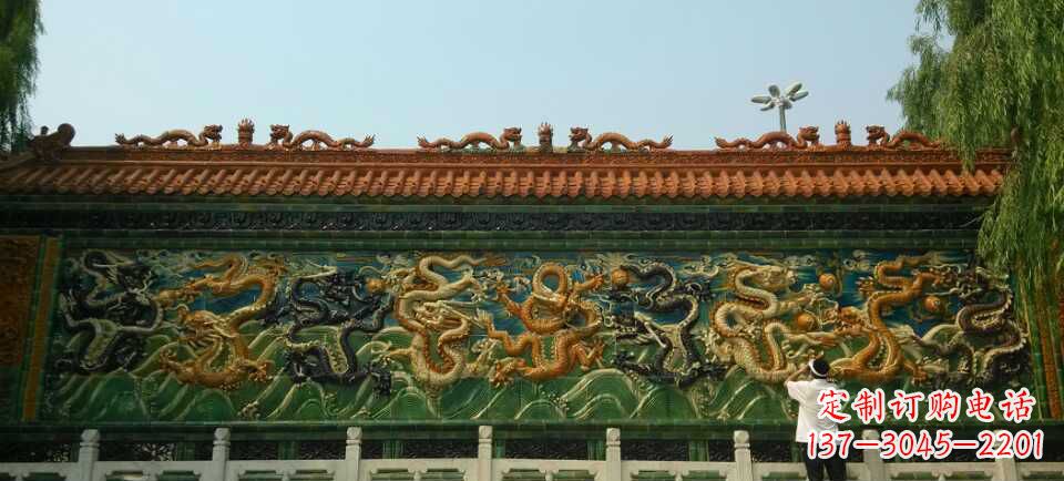 达州九龙壁景观石雕——造型精致,极致雕刻
