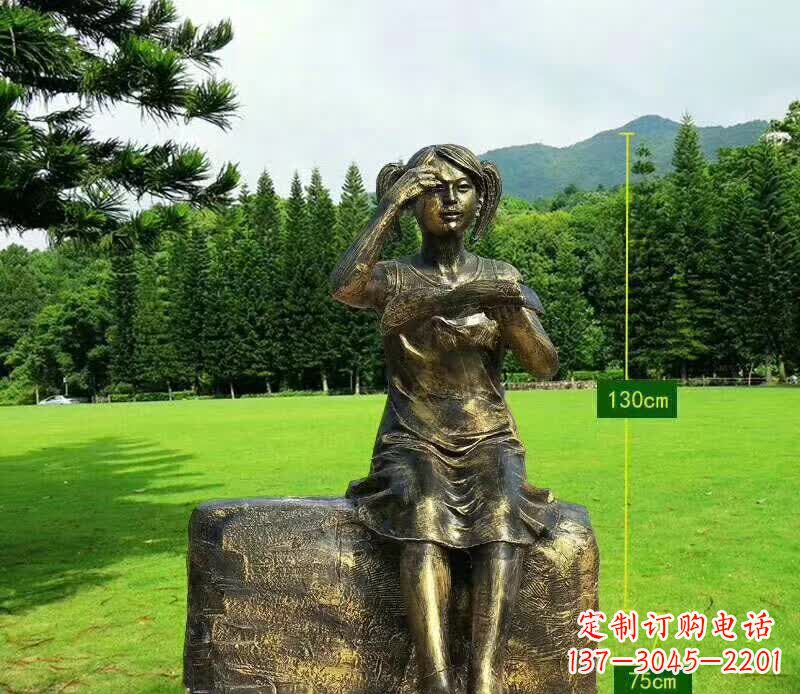 达州看书女孩铜雕