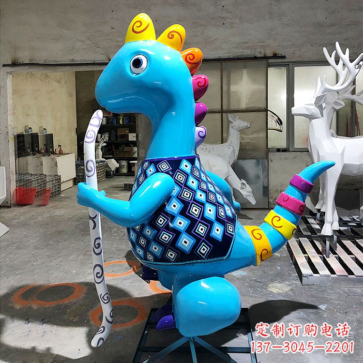 达州蓝色的卡通恐龙玻璃钢美陈雕塑