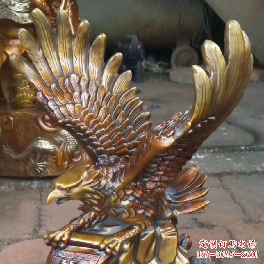 达州雕塑精灵:翱翔于天际的老鹰雕塑